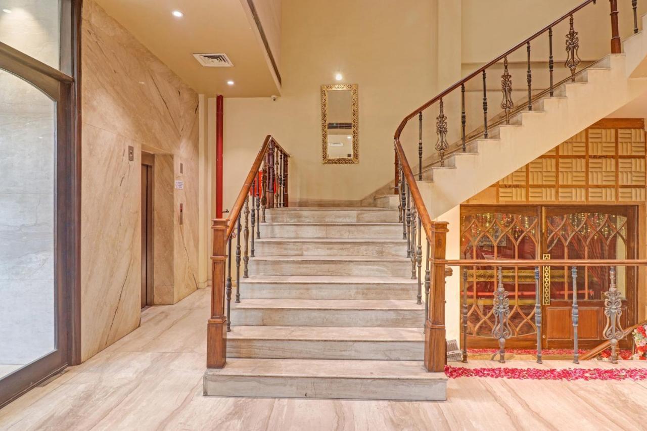 Oyo Townhouse 934 L'Elegant Hotel & Banquetby Ace Manor Ghaziabad Exteriör bild