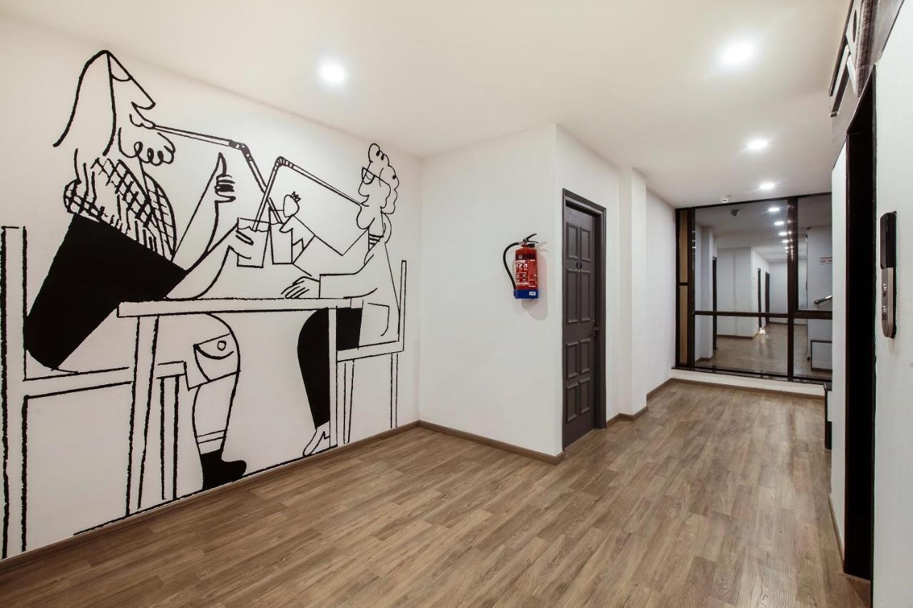Oyo Townhouse 934 L'Elegant Hotel & Banquetby Ace Manor Ghaziabad Exteriör bild