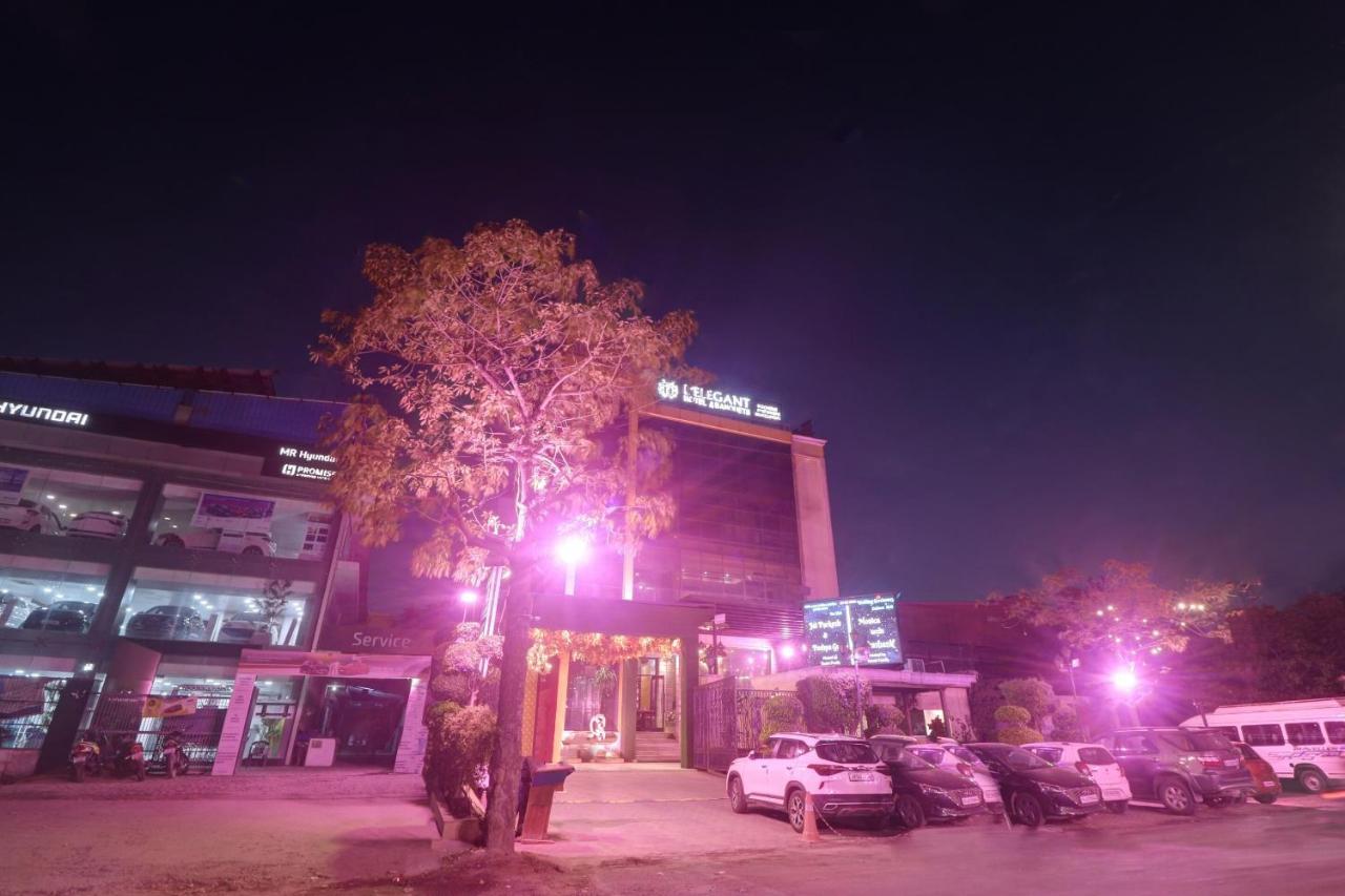 Oyo Townhouse 934 L'Elegant Hotel & Banquetby Ace Manor Ghaziabad Exteriör bild